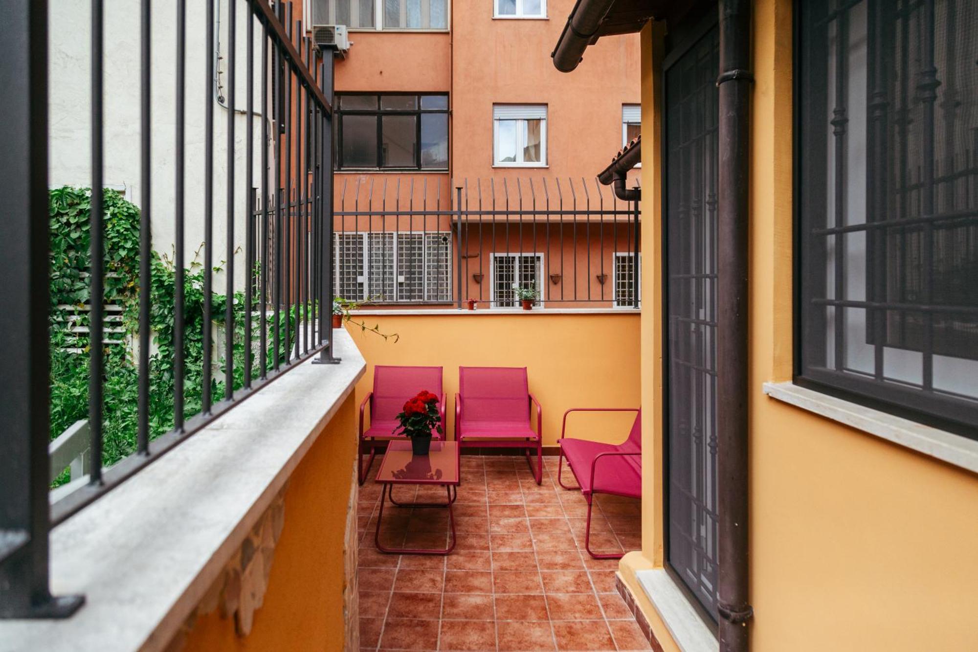 La Casa Di Nonna Peppina A Trastevere Рим Экстерьер фото